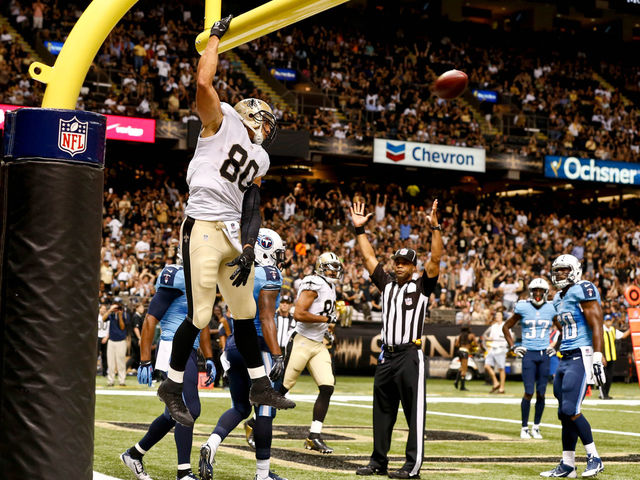 GIF: Jimmy Graham draws penalty flags after 2 goalpost dunks