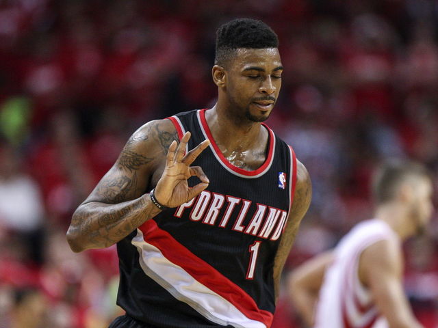 Report: Dorell Wright mulling offer to play in China; would like to sign with Heat