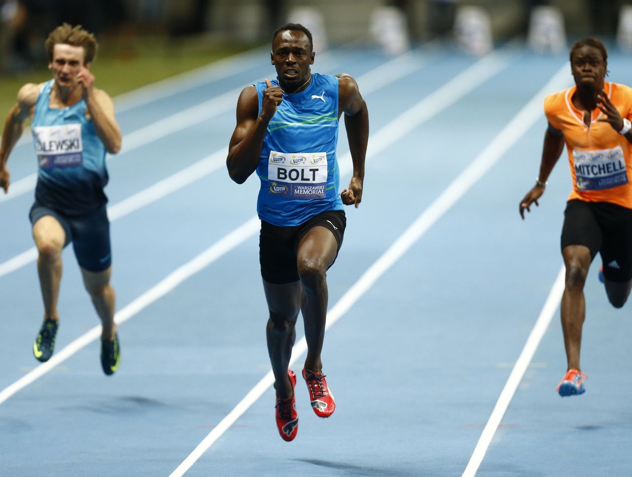 Быстрый метр. Усейн болт забег. Веллесли болт. 100 Meters Race. Янин болт.