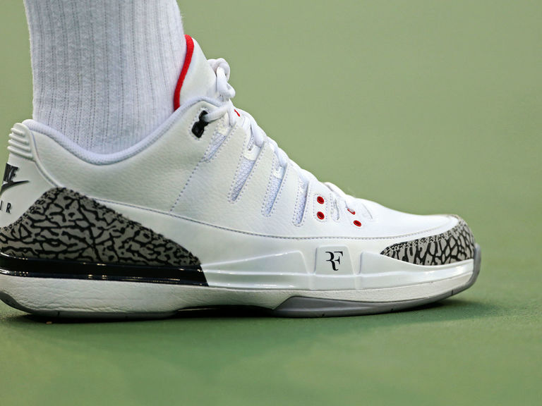 Roger Federer breaks out new Air Jordan-inspired tennis shoes at U.S. Open  | theScore.com