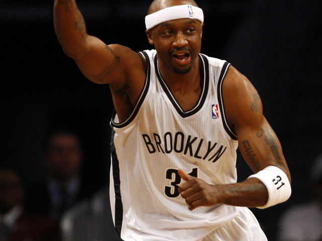 Kings officially announce trade of Jason Terry to the Rockets