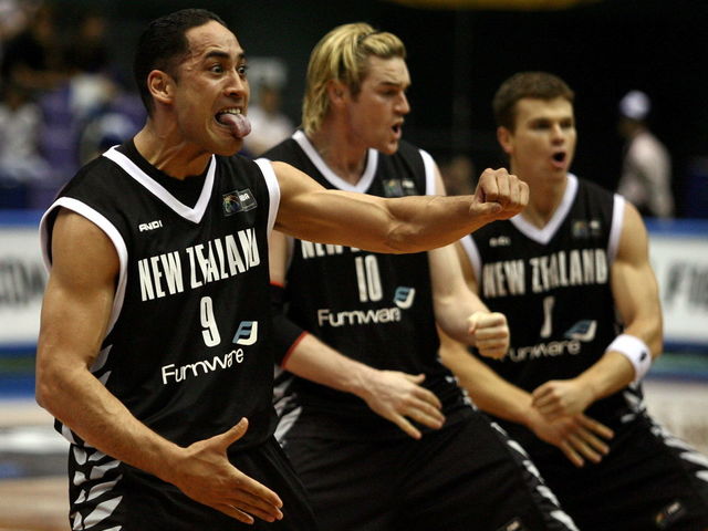 VIDEO: Team USA stares blankly at New Zealand's Haka dance
