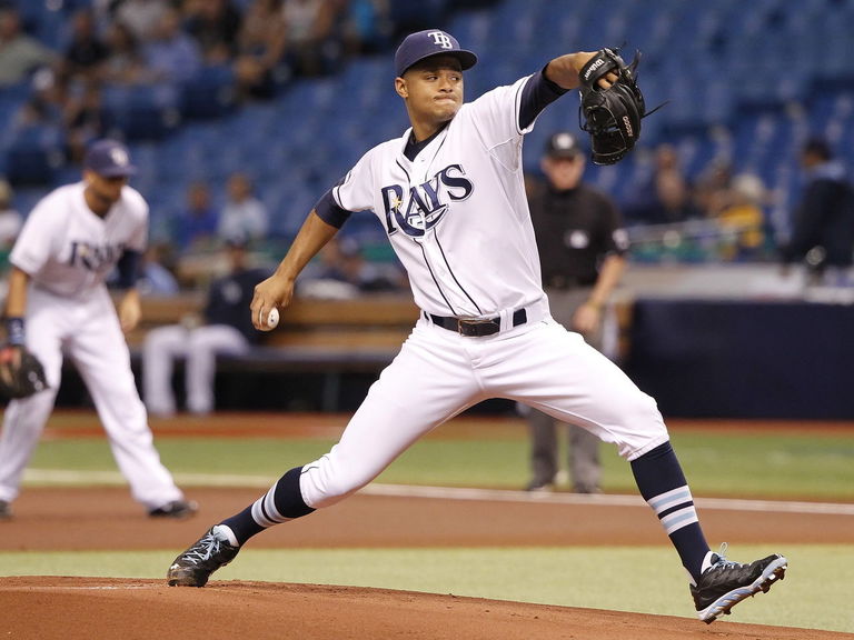 PHOTO Fan uses laptop so friend can watch Rays game live via video