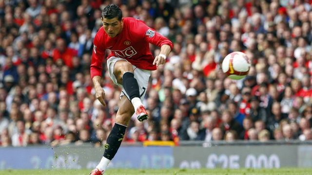Cristiano Ronaldo on Manchester United: 'I wish I can come back one day'
