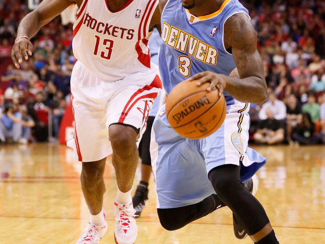 PHOTO: Ty Lawson chirps Cowboys' poor defense at the expense of James Harden
