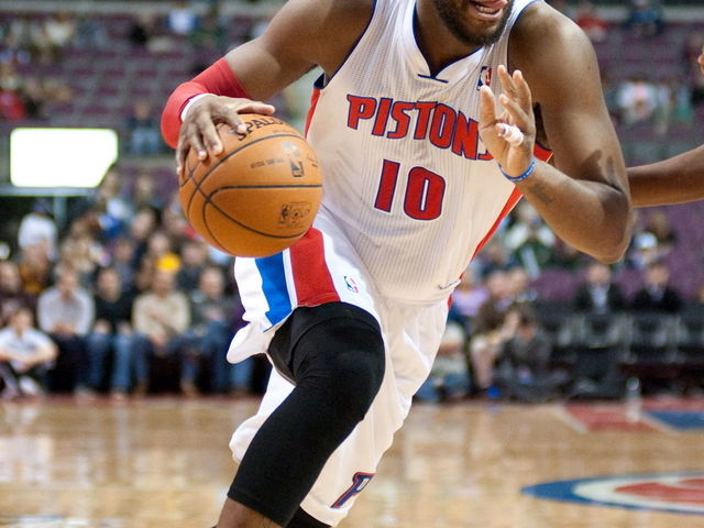 Report: Greg Monroe to meet with Blazers, 3 others Wednesday