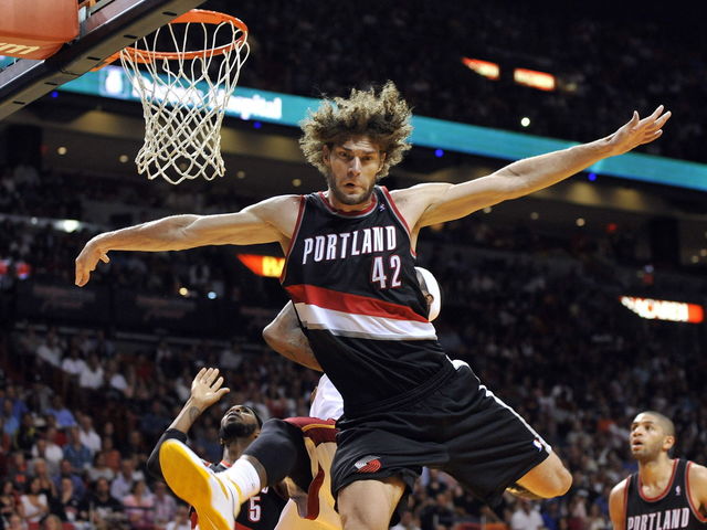 Report: Robin Lopez, Knicks discussing deal for $12-$13M per season