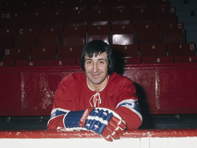 Canadiens retire Guy Lapointe's No. 5 jersey prior to game vs. Wild