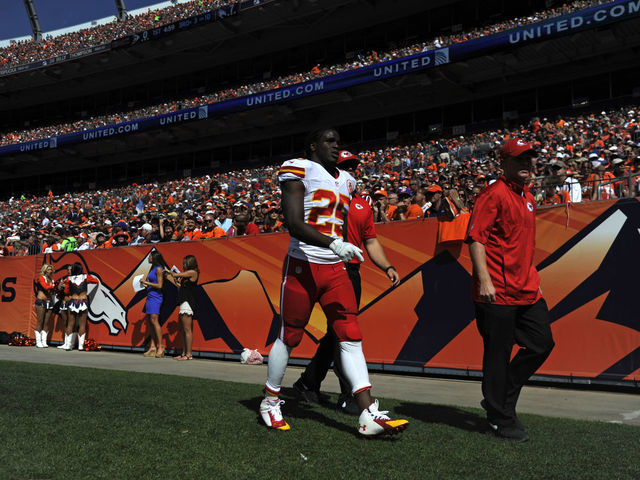 Chiefs' Jamaal Charles frustrated by injury-plagued 2014 season