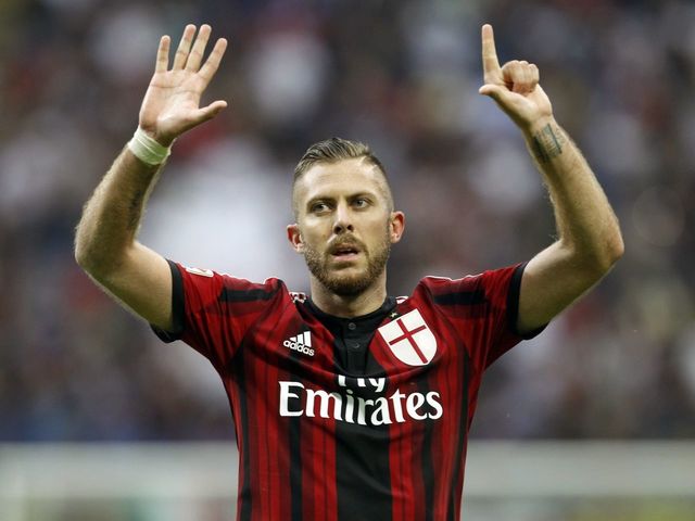 VIDEO: Jeremy Menez improvises to score extraordinary backheel goal