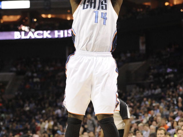 Michael Kidd-Gilchrist on new jumper: 'It's going in a lot more'