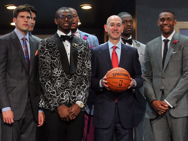 PHOTO: SLAM recreates iconic 1996 cover with 2014 rookies