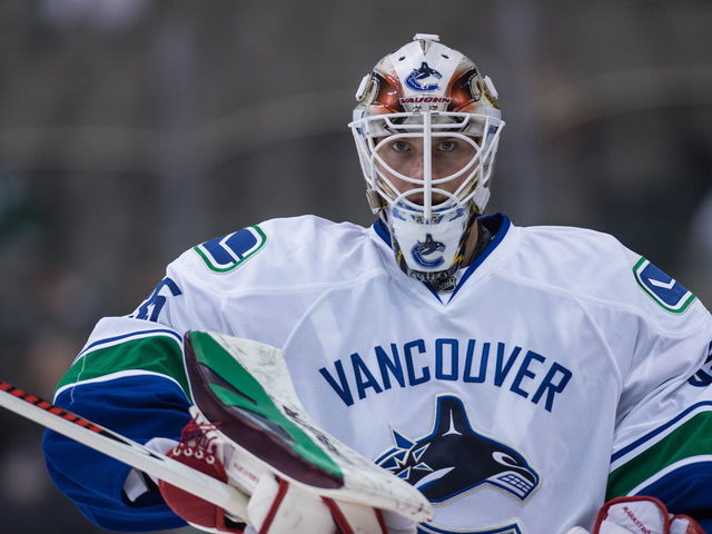 Report: Canucks impressed with Markstrom's development, pull him off trade market