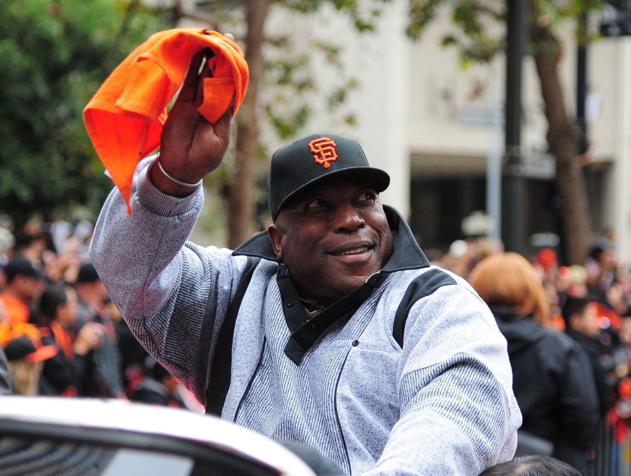 CATCHING UP WITH WILLIE MCCOVEY / Back in the swing of things / Giants  great on mend after surgery