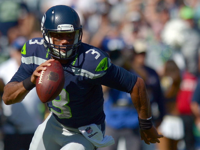 VIDEO Seahawks� Russell Wilson catches pass on trick play
