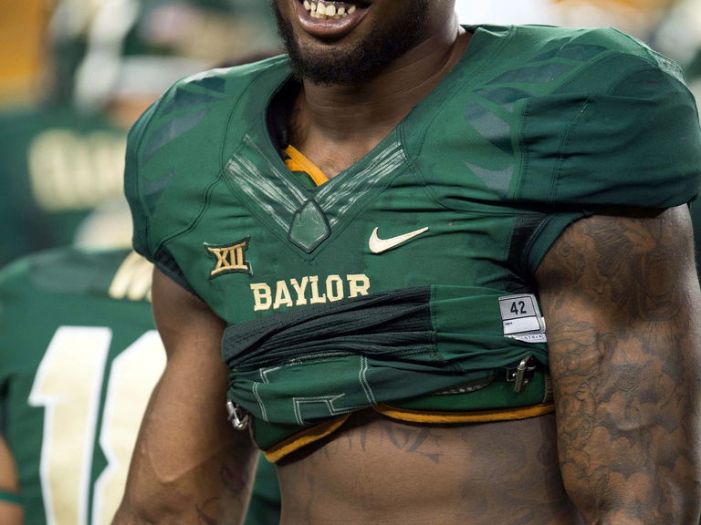 Baylor's Shawn Oakman to be drafted in first round NFL scout