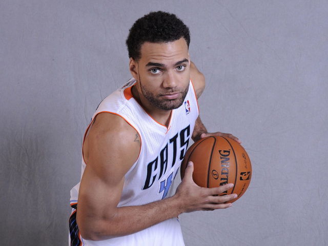 Hornets' Jeff Taylor pleads guilty to domestic violence, league still investigating