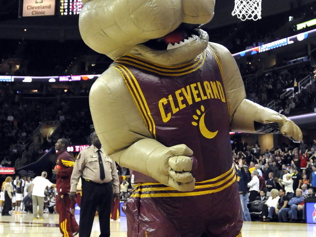 PHOTO: Cavaliers' new court design includes silhouette of Cleveland skyline