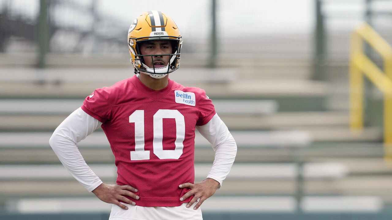 GREEN BAY, WISCONSIN - JUNE 11: Jordan Love #10 of the Green Bay Packers participates in drills during the Green Bay Packers Minicamp at Ray Nitschke Field on June 11, 2024 in Green Bay, Wisconsin.