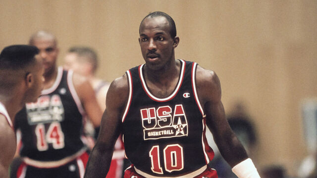 BARCELONA, SPAIN - AUGUST 4: Clyde Drexler #10 of the United States Men's Olympic basketball team, known as The Dream Team, plays in a quarterfinal game against Puerto Rico on August 4, 1992 at the Pavello Olimpic de Badalona in Barcelona, Spain; the USA won by a score of 115 - 77. (Photograph by David Madison/Getty Images)