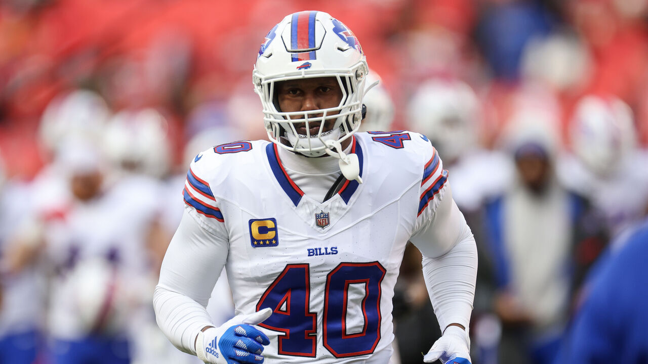KANSAS CITY, MISSOURI - DECEMBER 10: Von Miller #40 of the Buffalo Bills reacts during the first half of the game against the Kansas City Chiefs at GEHA Field at Arrowhead Stadium on December 10, 2023 in Kansas City, Missouri.
