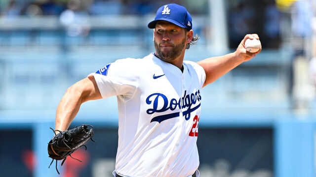 LOS ANGELES, CALIFORNIA - JULY 25: Clayton Kershaw #22 of the Los Angeles Dodgers pitches in the top of the first inning during the regular season game against the San Francisco Giants at Dodger Stadium on July 25, 2024 in Los Angeles, California.