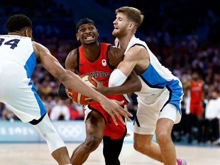 Canada holds off Giannis, Greece to win Olympic opener