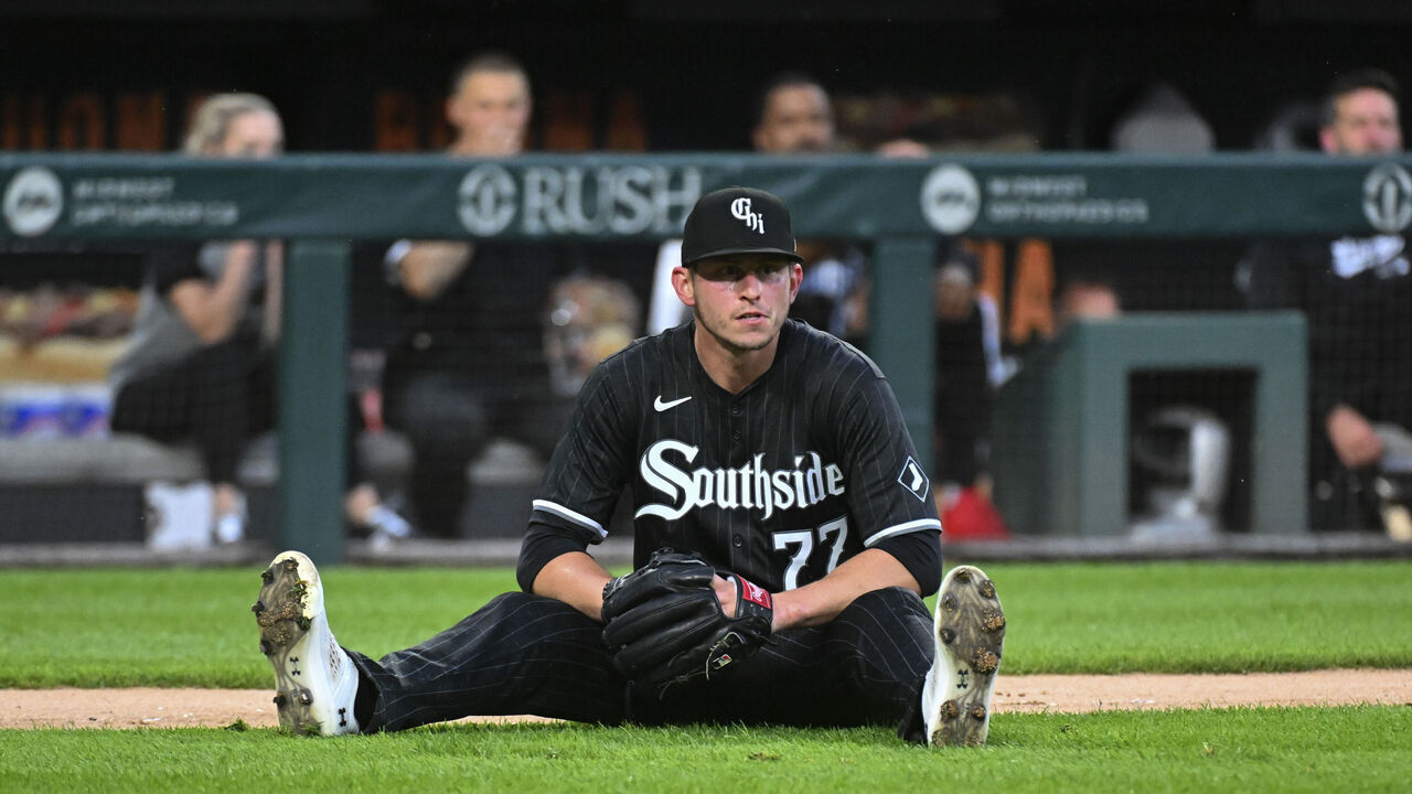 CHICAGO, ILLINOIS - JULY 29: Chris Flexen #77 of the Chicago White Sox reacts after the single by Salvador Perez #13 of the Kansas City Royals during the third inning of a game at Guaranteed Rate Field on July 29, 2024 in Chicago, Illinois.