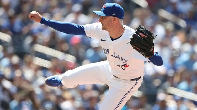 TORONTO. Toronto Blue Jays starter Trevor Richards on the mound in the first, the pitcher endured a rough two innings against the Cleveland Guardians in MLB action on Saturday.