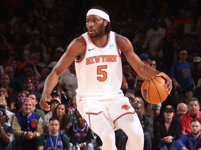 Knicks bring back Achiuwa on 1-year, M deal