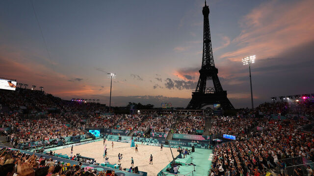 PARIS, FRANCE - JULY 30: A general view as Ana Patricia Silva Ramos and Eduarda Santos Lisboa of Team Brazil celebrate after defeating Team Spain during the Women's Preliminary Phase - Pool A match on day four of the Olympic Games Paris 2024 at Eiffel Tower Stadium on July 30, 2024 in Paris, France.