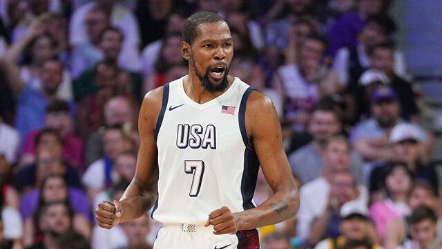 LILLE, FRANCE - JULY 31: Kevin Durant #7 of Team USA celebrates during the game against South Sudan on July 31, 2024 at the Stade Pierre Mauroy in Paris, France. NOTE TO USER: User expressly acknowledges and agrees that, by downloading and/or using this photograph, user is consenting to the terms and conditions of the Getty Images License Agreement. Mandatory Copyright Notice: Copyright 2024 NBAE