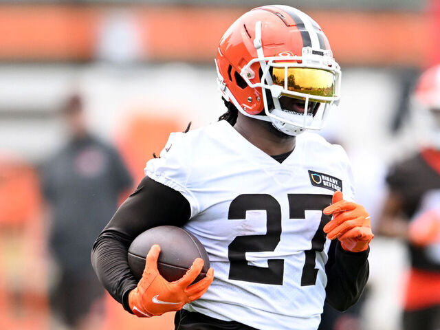 BEREA, OHIO - MAY 22: D'Onta Foreman #27 of the Cleveland Browns runs a drill during an OTA offseason workout at their CrossCountry Mortgage Campus on May 22, 2024 in Berea, Ohio.