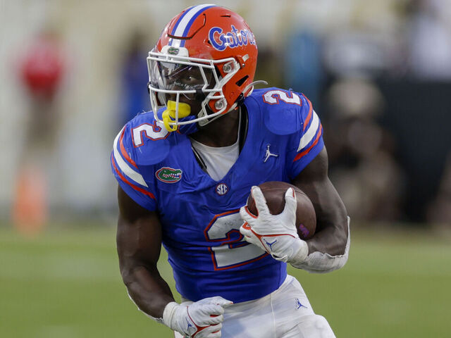 Report: Florida's Johnson week-to-week after arthroscopic knee surgery |  theScore.com