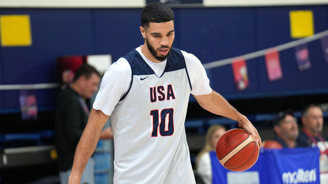 LILLE, FRANCE - AUGUST 2: Jayson Tatum #10 of Team USA handles the ball during the USA Men's National Team practice on August 2, 2024 at Palais des Sports Marcel-Cerdan in Paris, France. NOTE TO USER: User expressly acknowledges and agrees that, by downloading and/or using this photograph, user is consenting to the terms and conditions of the Getty Images License Agreement. Mandatory Copyright Notice: Copyright 2024 NBAE