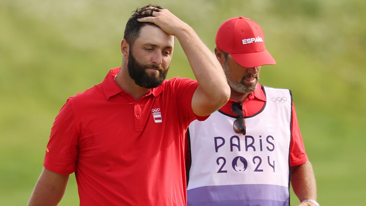 PARIS, FRANCE - AUGUST 04: Jon Rahm of Team Spain reacts on the 18th green during Day Four of the Men's Individual Stroke Play on day nine of the Olympic Games Paris 2024 at Le Golf National on August 04, 2024 in Paris, France.