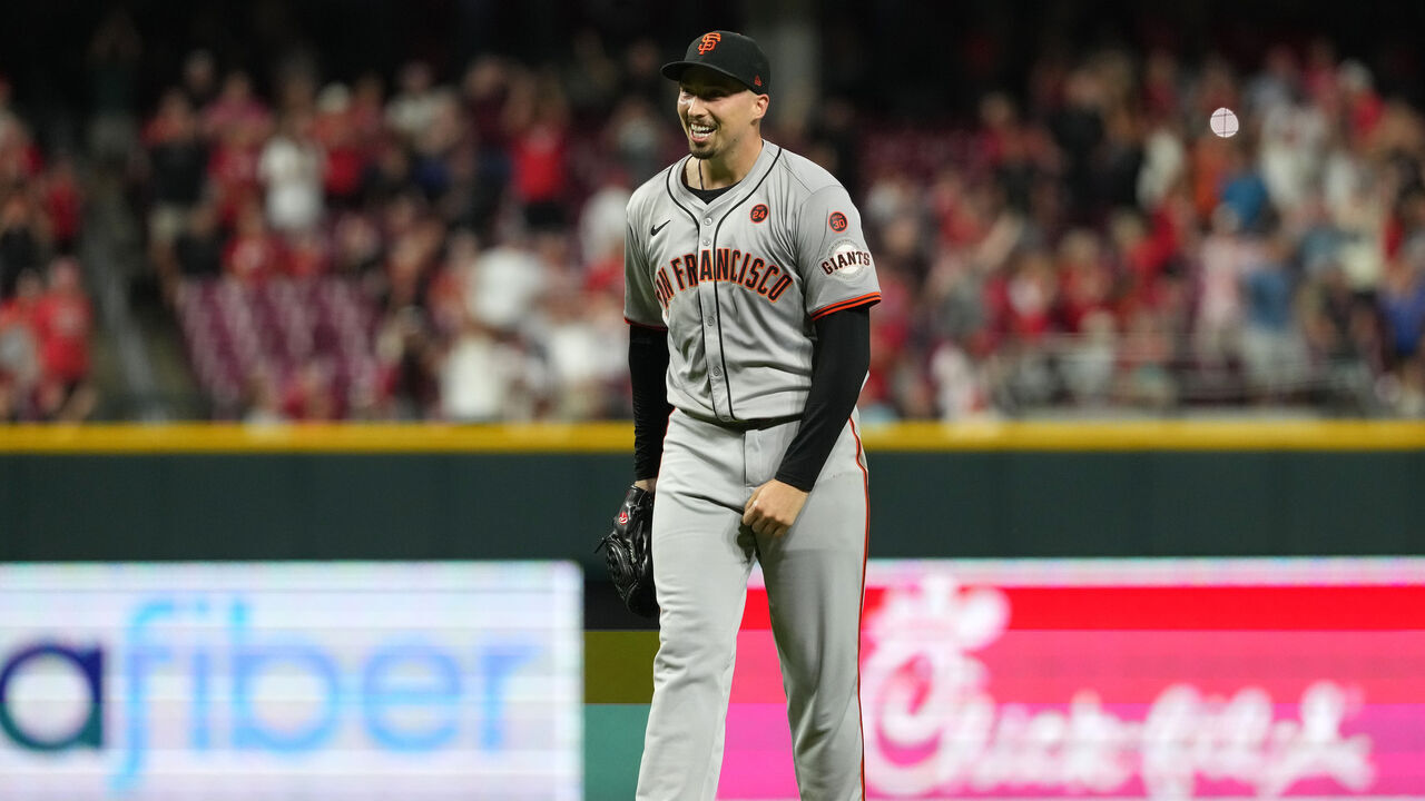 CINCINNATI, OHIO - AUGUST 02: Blake Snell #7 of the San Francisco Giants celebrates his first career no hitter after the game against the Cincinnati Reds at Great American Ball Park on August 02, 2024 in Cincinnati, Ohio. San Francisco Giants won 3-0.