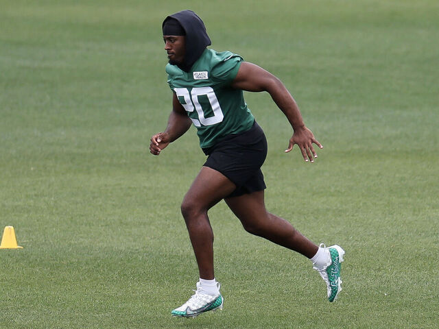 FLORHAM PARK, NEW JERSEY - JUNE 11: Breece Hall #20 of the New York Jets participates in drills during New York Jets Mandatory Minicamp at Atlantic Health Jets Training Center on June 11, 2024 in Florham Park, New Jersey.