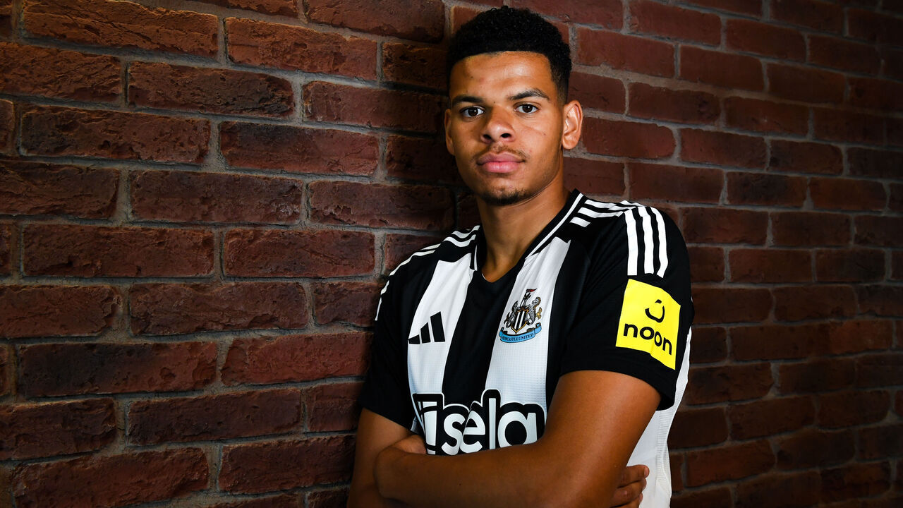 NEWCASTLE UPON TYNE, ENGLAND - AUGUST 07: In this image released on August 08, 2024, William Osula poses for photographs after signing for Newcastle United at the Newcastle United Training Centre on August 07, 2024 in Newcastle upon Tyne, England.