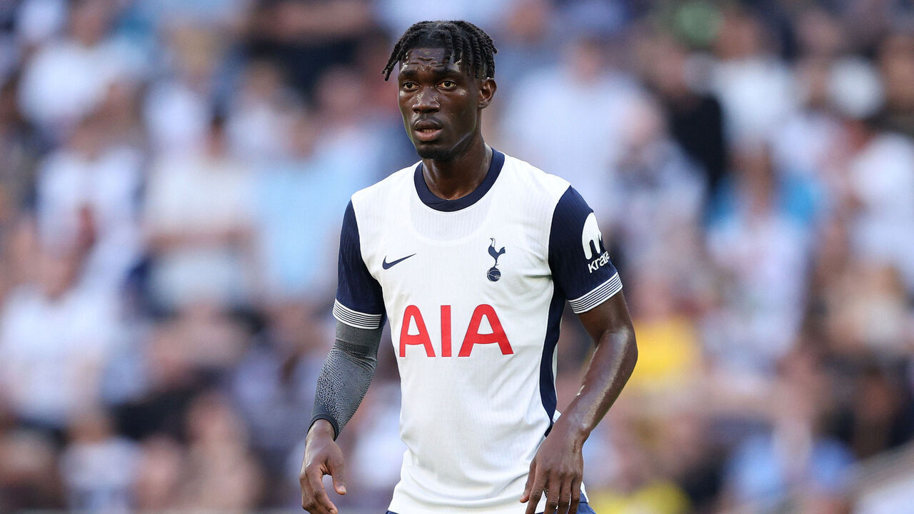 LONDON, ENGLAND - AUGUST 10: Yves Bissouma of Tottenham Hotspur lookson during the pre-season friendly match between Tottenham Hotspur and Bayern Munich at Tottenham Hotspur Stadium on August 10, 2024 in London, England.