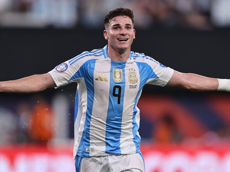 Atletico Madrid stump up reported €95M to sign Alvarez from Man City Atletico Madrid stump up reported €95M to sign Alvarez from Man City