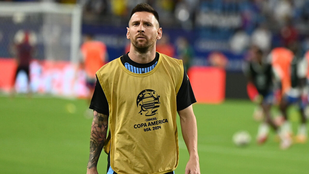 MIAMI GARDENS, FLORIDA - JULY 14: Lionel Messi of Argentina warming up during CONMEBOL Copa America USA 2024 match between Argentina and Colombia at Hard Rock Stadium on July 14, 2024 in Miami Gardens, Florida.