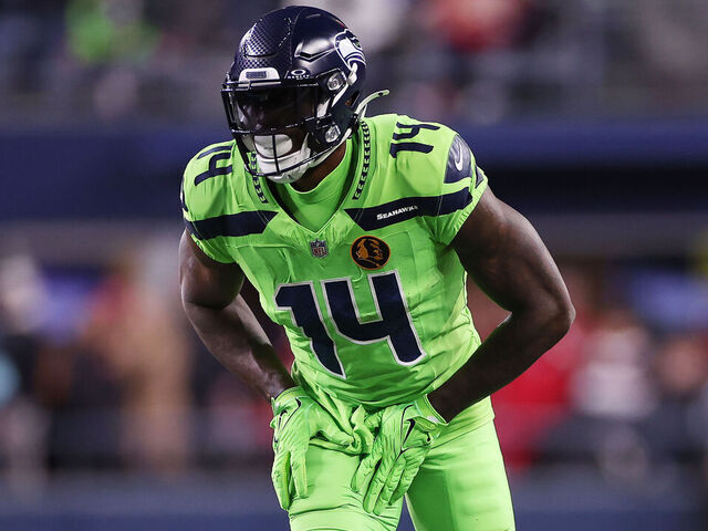 SEATTLE, WASHINGTON - NOVEMBER 23: DK Metcalf #14 of the Seattle Seahawks lines up during the third quarter against the San Francisco 49ersat Lumen Field on November 23, 2023 in Seattle, Washington.