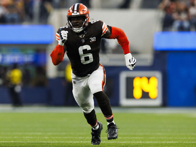 INGLEWOOD, CALIFORNIA - DECEMBER 03: Jeremiah Owusu-Koramoah #6 of the Cleveland Browns rushes the edge during a game against the Los Angeles Rams at SoFi Stadium on December 03, 2023 in Inglewood, California.
