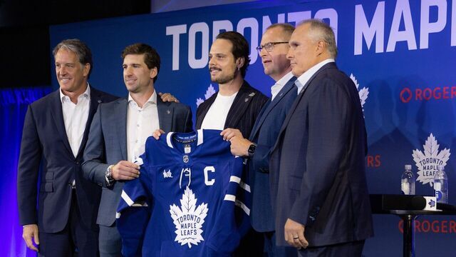 TORONTO, ON - August 14 - Toronto Maple Leafs President Brendan Shanahan, left, poses with Toronto Maple Leafs players John Tavares, Auston Matthews, GM Brad Treliving, and head coach Craig Berube during a media event announcing Matthews at the next Maple Leafs captain in Toronto, August 14, 2024. The 26-year-old superstar has taken over the job from John Tavares, who had been captain since October 2019. Andrew Francis Wallace/Toronto Star (Andrew Francis Wallace/Toronto Star via Getty Images)