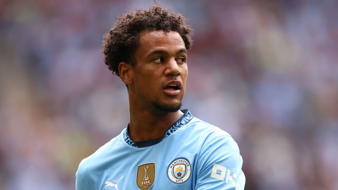LONDON, ENGLAND - AUGUST 10: Oscar Bobb of Manchester City during the 2024 FA Community Shield match between Manchester United and Manchester City at Wembley Stadium on August 10, 2024 in London, England.
