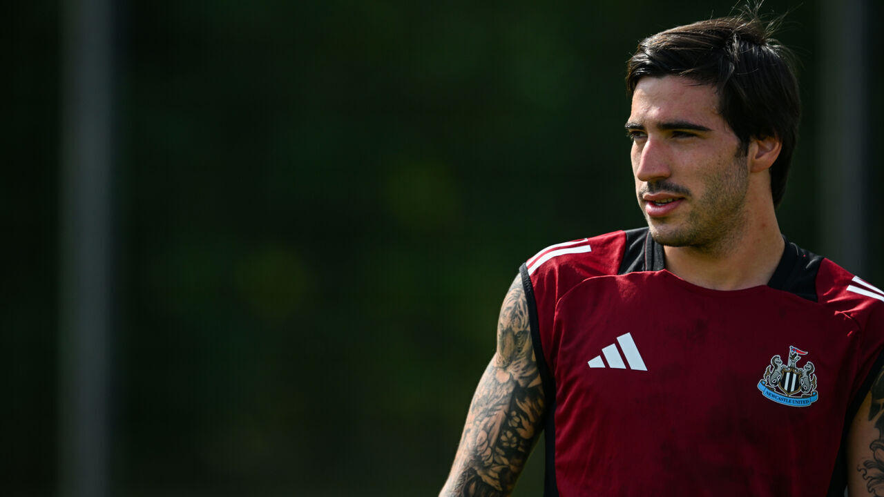 HERZOGENAURACH, GERMANY - JULY 19: Sandro Tonali looks on during the Pre Season Training Session at the Adidas HomeGround Training Facilities on July 19, 2024 in Herzogenaurach, Germany.