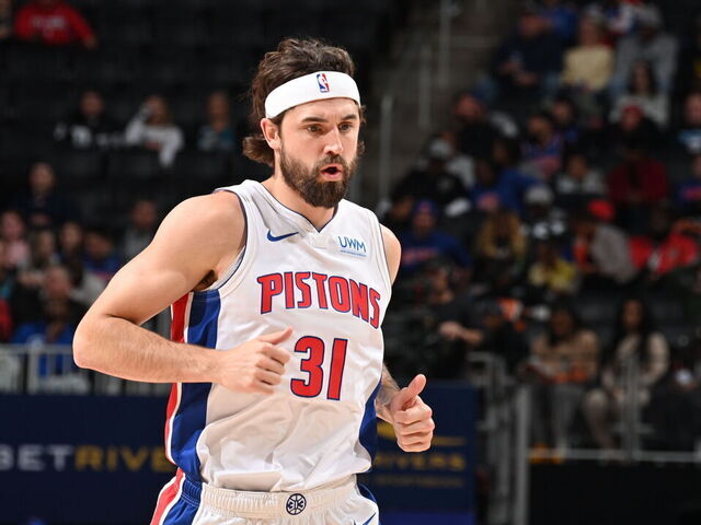 DETROIT, MI - NOVEMBER 1: Joe Harris #31 of the Detroit Pistons runs up court during the game against the Portland Trail Blazers on November 1, 2023 at Little Caesars Arena in Detroit, Michigan. NOTE TO USER: User expressly acknowledges and agrees that, by downloading and/or using this photograph, User is consenting to the terms and conditions of the Getty Images License Agreement. Mandatory Copyright Notice: Copyright 2023 NBAE