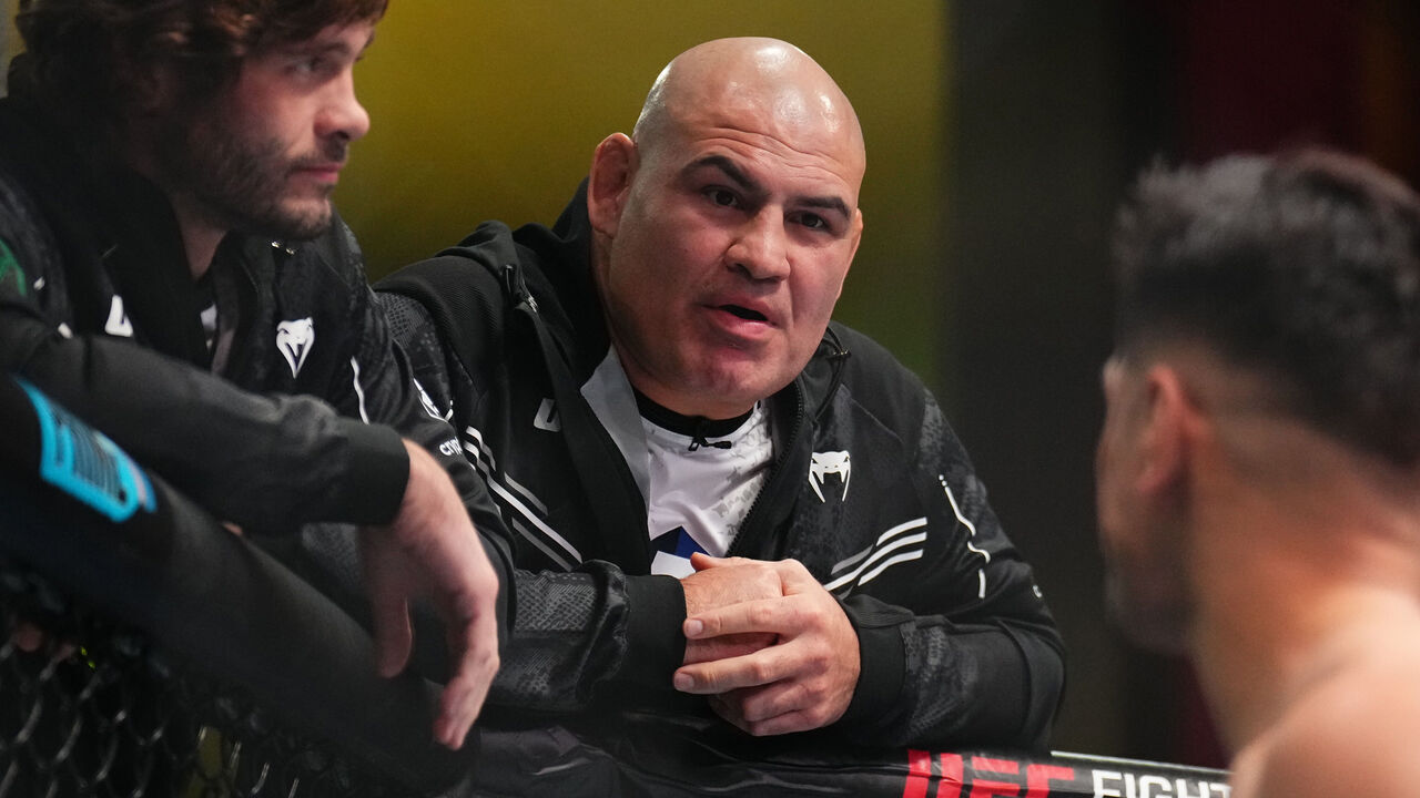 LAS VEGAS, NEVADA - JANUARY 13: Former UFC heavyweight champion Cain Velasquez is seen in the corner of Gabriel Benitez of Mexico during the UFC Fight Night event at UFC APEX on January 13, 2024 in Las Vegas, Nevada.
