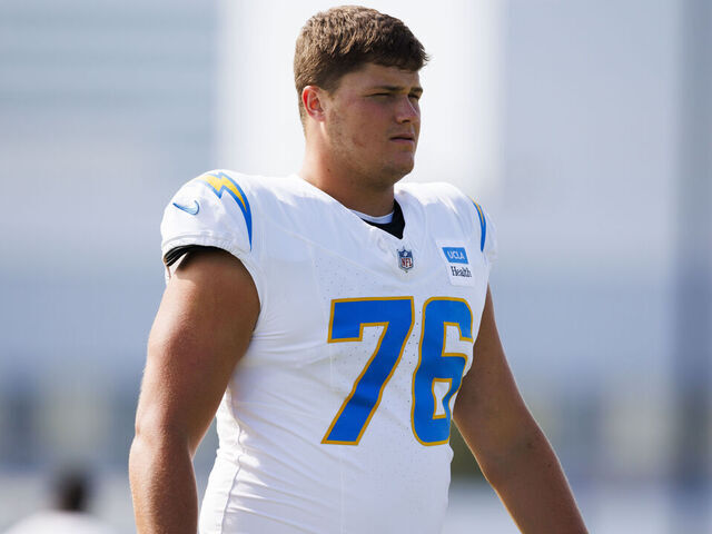 Rookie OT Alt looking to make more progress vs. Rams | theScore.com